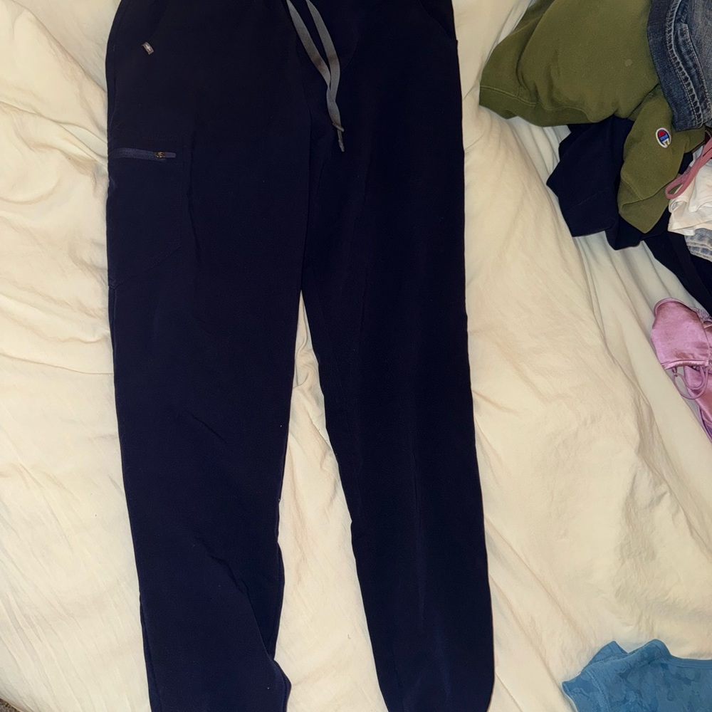 Figs Black Jogger Sweatpants with Elastic Cuffs